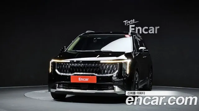 Kia Canival Новый Carnival 4 поколение Бензин 7 мест Signature — Фото автомобиля 3