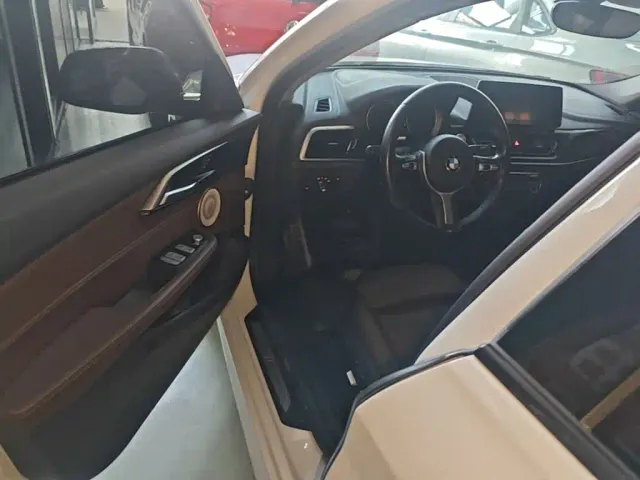 BMW 1 Series — Фото автомобиля 15