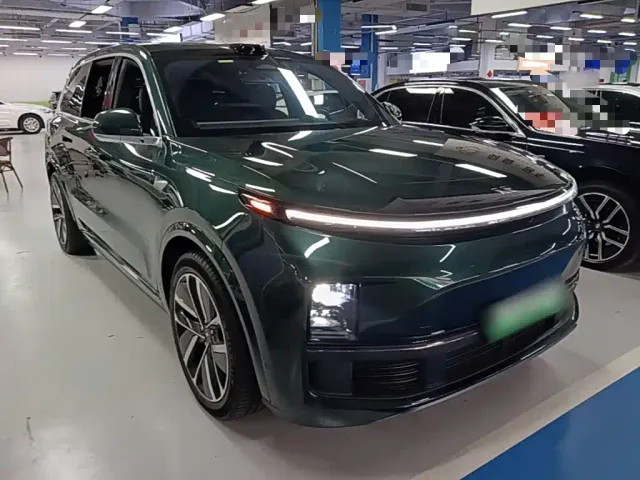 Li Auto L9 — Фото автомобиля 3