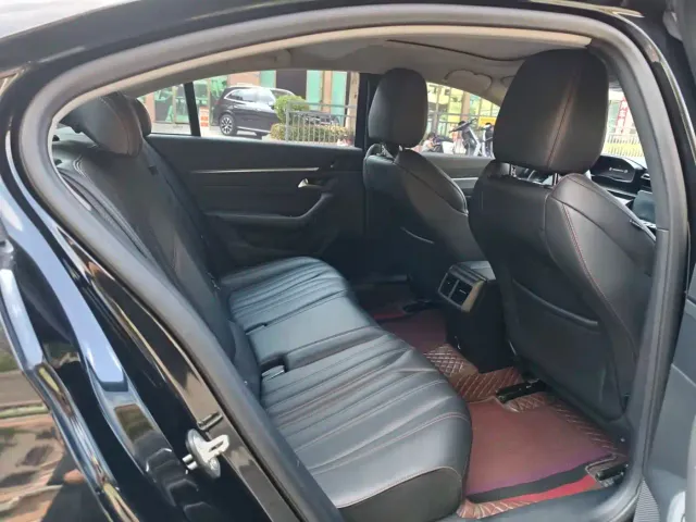 Peugeot 508 — Фото автомобиля 12