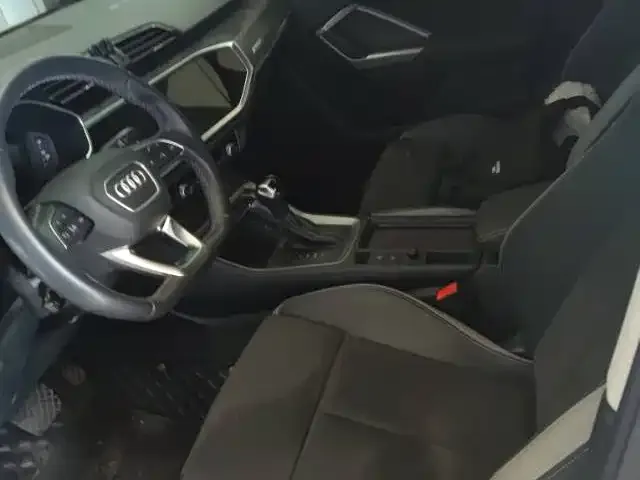 Audi Q3 — Фото автомобиля 5