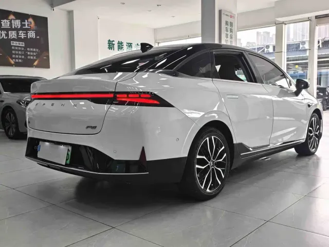 Xpeng P5 — Фото автомобиля 9