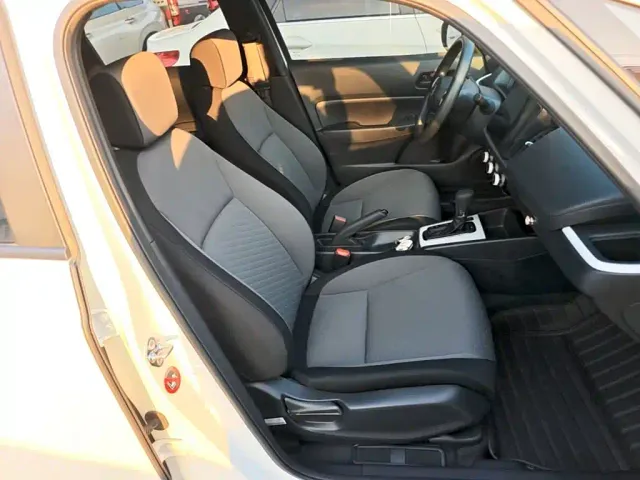 Honda Fit — Фото автомобиля 24