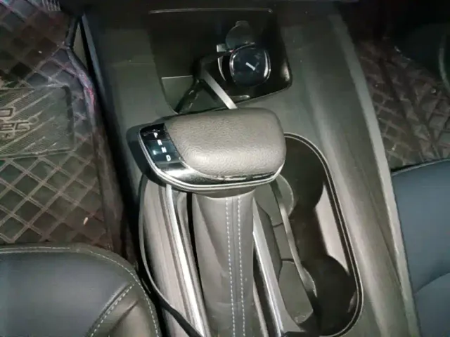 Buick Velite 6 — Фото автомобиля 13