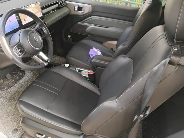Baojun Yep — Фото автомобиля 11