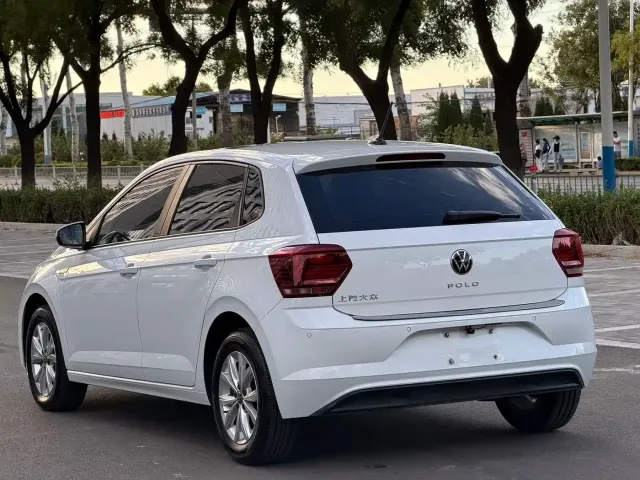 Volkswagen Polo — Фото автомобиля 4