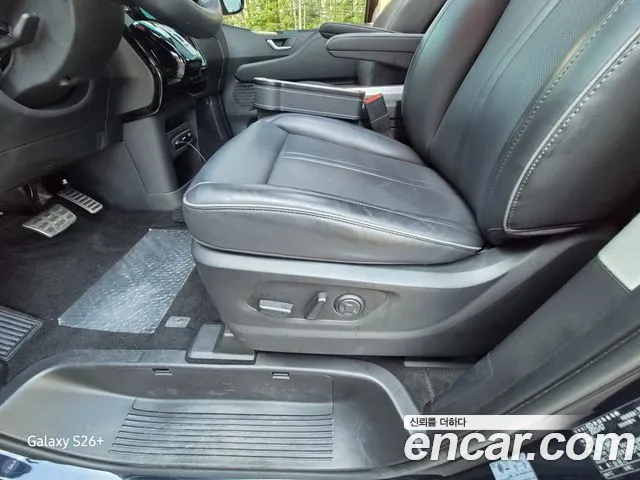 Hyundai Staria — Фото автомобиля 13