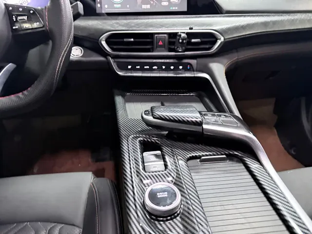 Changan UNI-T — Фото автомобиля 15