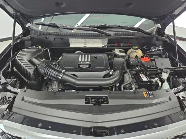 Cadillac XT6 — Фото автомобиля 10