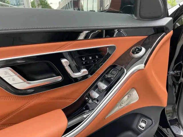 Mercedes-Benz Maybach S-Class — Фото автомобиля 11