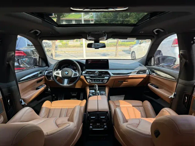 BMW 6 Series Gran Turismo — Фото автомобиля 9