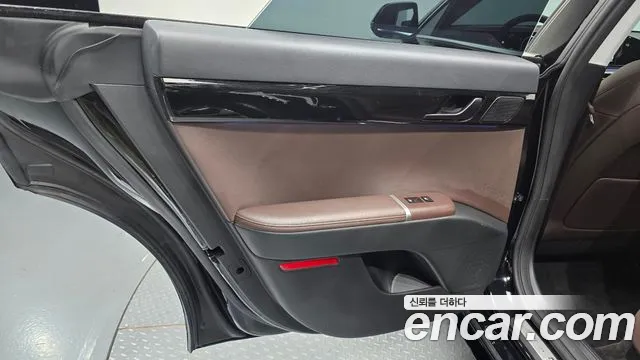 Hyundai Grandeur GN7 — Фото автомобиля 25