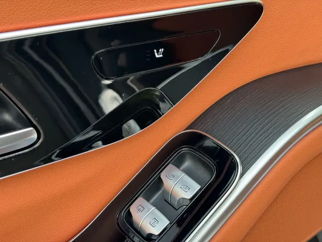 Mercedes-Benz S-Class — Фото автомобиля 16