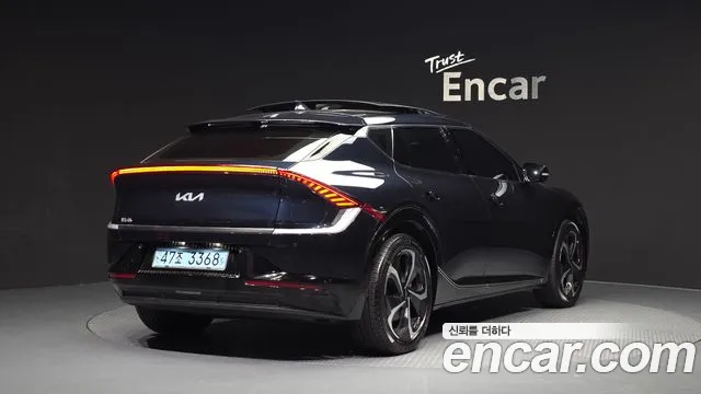 Kia EV6 — Фото автомобиля 2