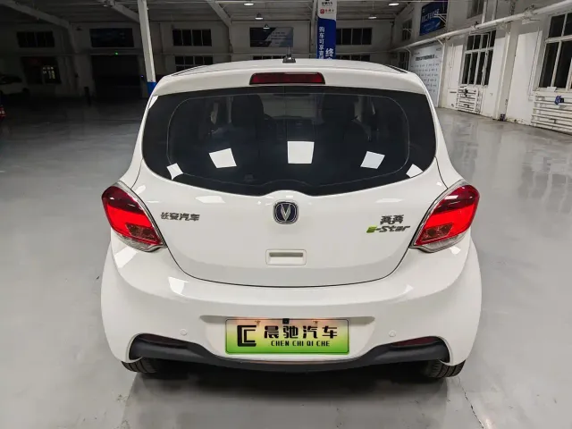 Changan Benben E-Star — Фото автомобиля 5