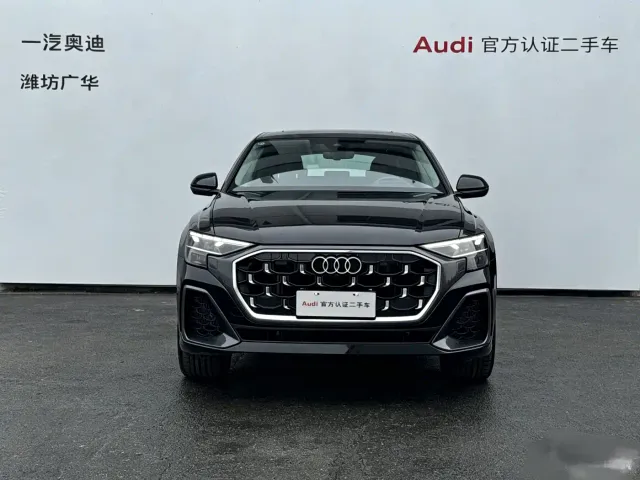 Audi Q8 — Фото автомобиля 2