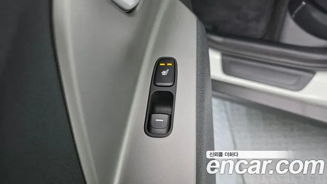 Kia Niro — Фото автомобиля 20