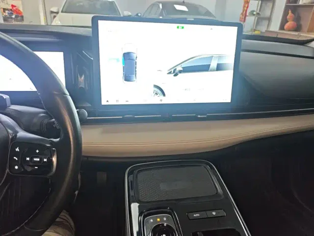 GAC Aion S Plus — Фото автомобиля 12