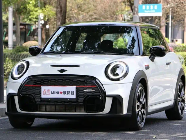 MINI Hatch — Фото автомобиля 7