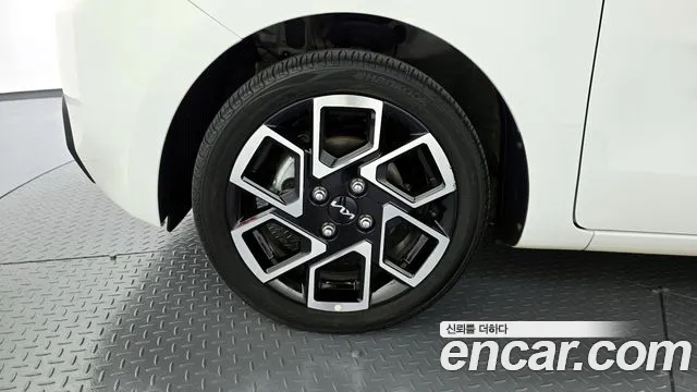 Kia RAY Новый Kia Ray Signature — Фото автомобиля 5