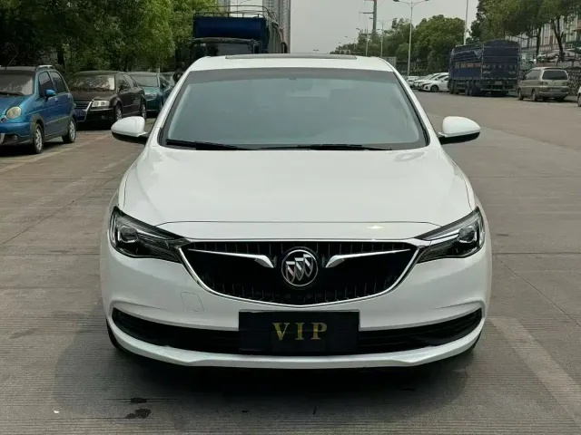 Buick Excelle — Фото автомобиля 2