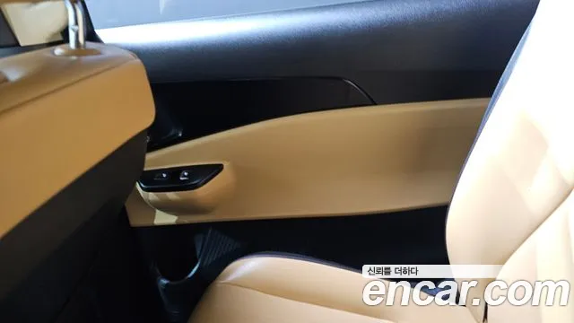 Kia Canival Carnival 4 поколение 9 мест Prestige — Фото автомобиля 24