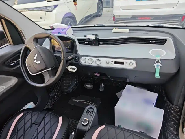 Wuling Hongguang Mini EV — Фото автомобиля 5