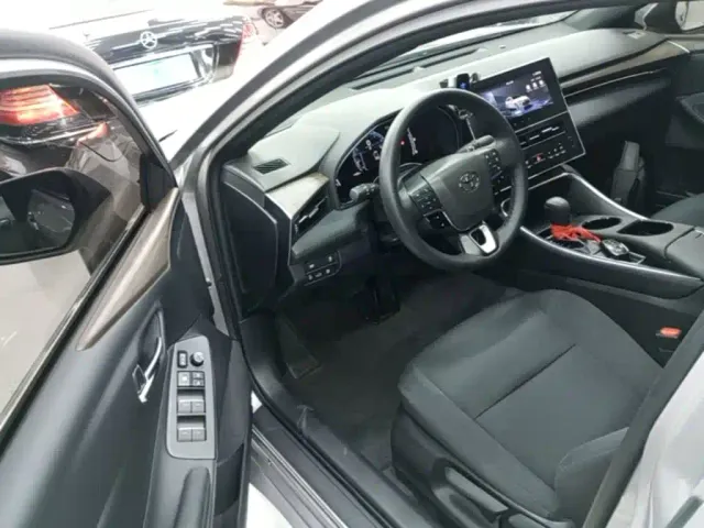 Toyota Avalon — Фото автомобиля 15