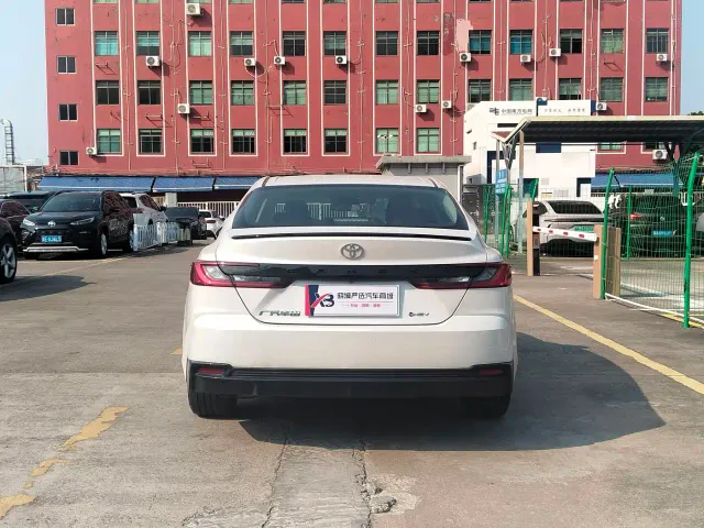 Toyota Camry — Фото автомобиля 4
