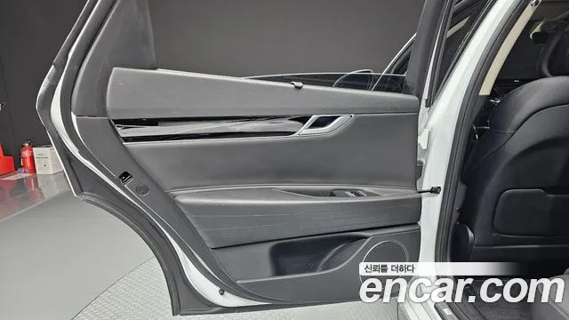 Genesis G80 RG3 — Фото автомобиля 14