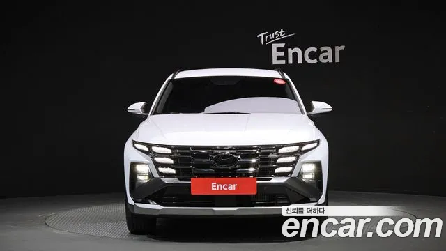 Hyundai Tucson Новый Tucson (NX4) Бензин 1.6 турбо 2WD — Фото автомобиля 3