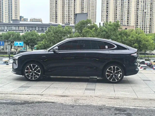 IM Motors LS6 — Фото автомобиля 4