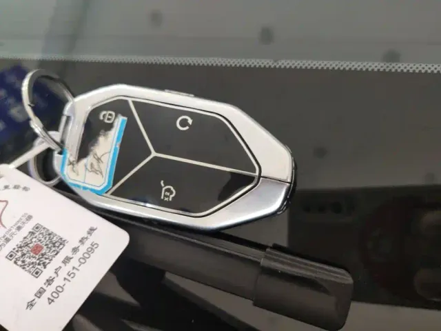 BYD FangChengBao Titanium 3 — Фото автомобиля 8