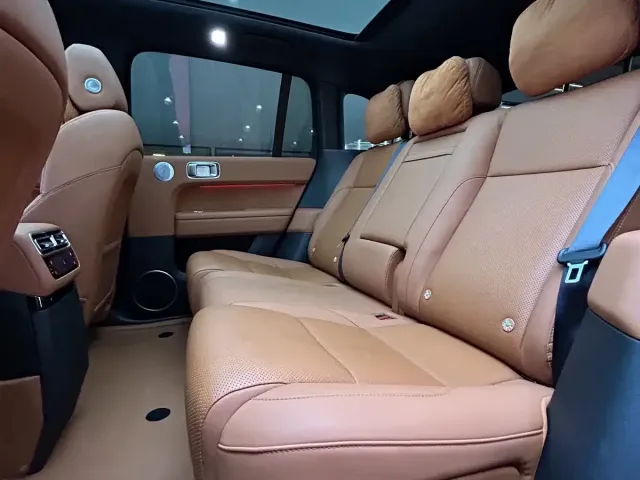 Li Auto Li Auto L6 2024 Max — Фото автомобиля 16
