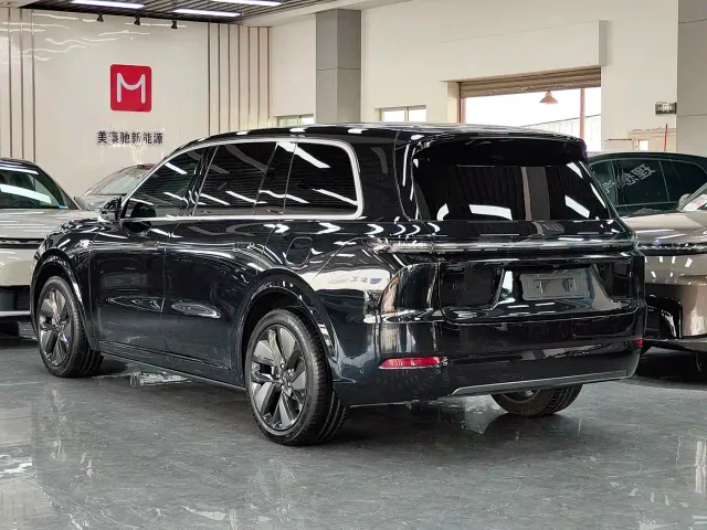 Li Auto Li Xiang L9 2024 Model Ultra — Фото автомобиля 15