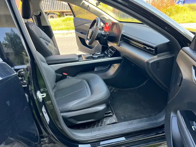 Wuling Starlight — Фото автомобиля 12