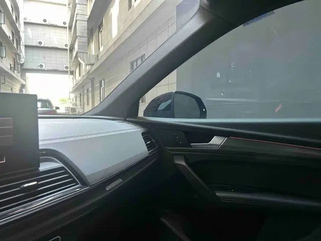 Audi Q5L Sportback — Фото автомобиля 15