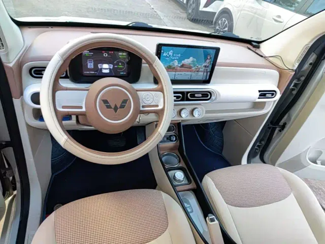 Wuling Hongguang Mini EV — Фото автомобиля 9