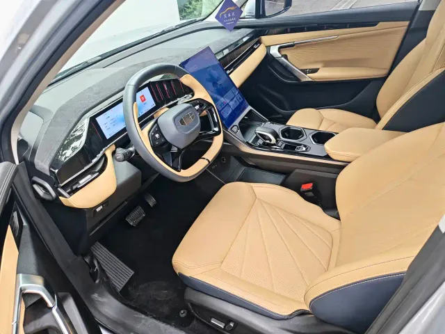 Geely Boyue L — Фото автомобиля 4