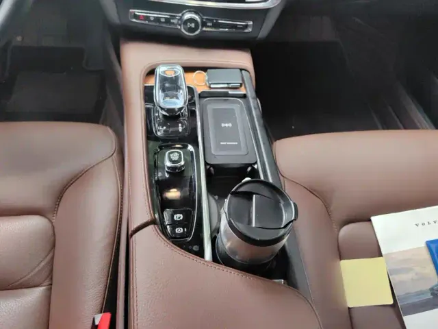 Volvo S90 — Фото автомобиля 16