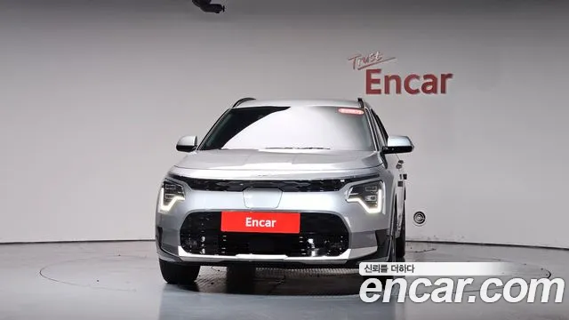 Kia Niro — Фото автомобиля 3