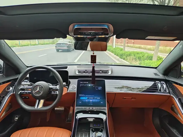 Mercedes-Benz S-Class — Фото автомобиля 6