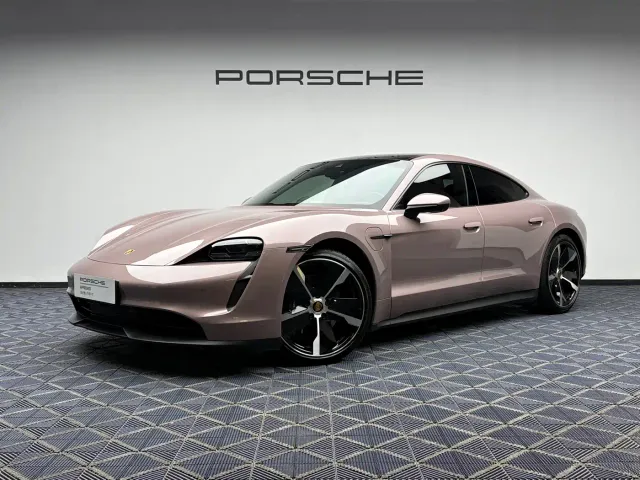 Фотография автомобиля — Porsche Taycan