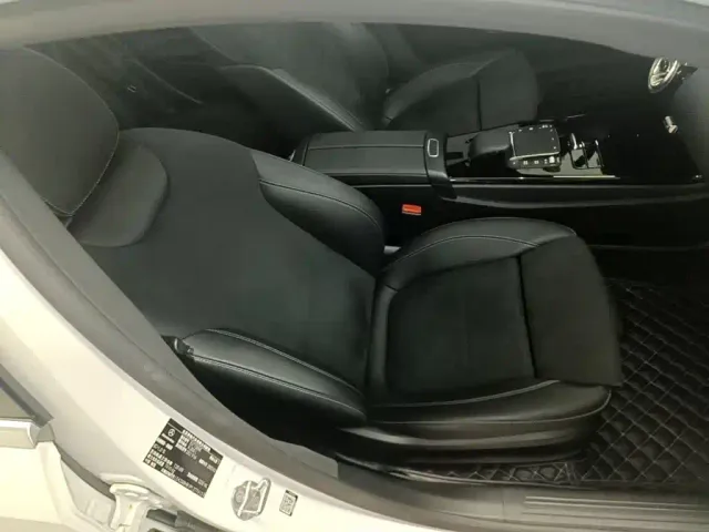 Mercedes-Benz A-Class — Фото автомобиля 24