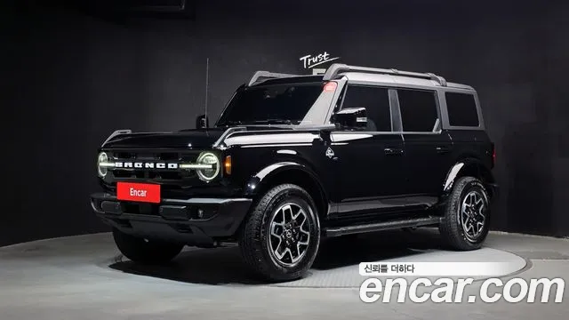 Фотография автомобиля — Ford Bronco Generation 6