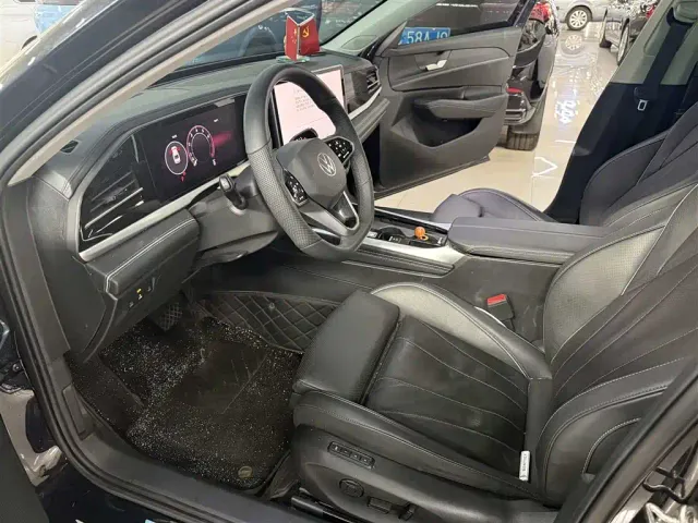 Volkswagen Passat — Фото автомобиля 5