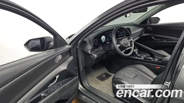 Hyundai Avante CN7 — Фото автомобиля 9