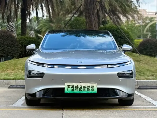 Xpeng P7 — Фото автомобиля 2