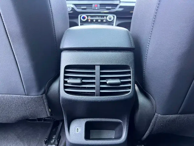 Kia Seltos — Фото автомобиля 14