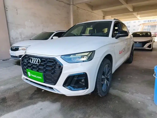 Фотография автомобиля — Audi Q5L